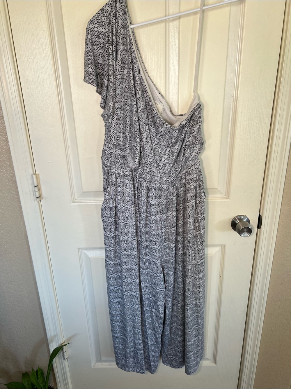 Anthropologie Maeve Jamie One Shoulder Jumpsuit Geometric Print Large - Picture 8 of 10